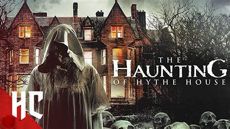 Haunted House:  A Thrilling Exploration of Psychological Horror and Atmospheric Tension!